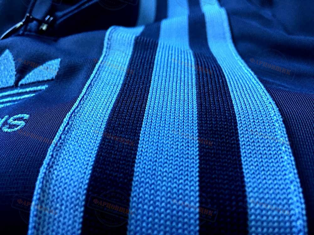 Адидас на озоне оригинал. Спортивный костюм adidas Bernd Schuster синий d7. Спортивный костюм адидас эластик. Спортивный костюм адидас эластик синий. Костюмы адидас 80 adidas.